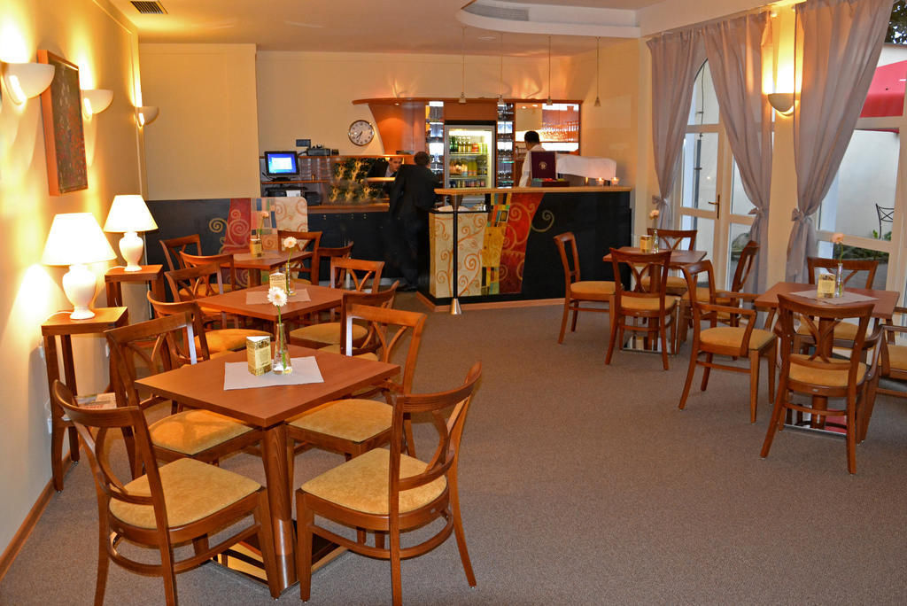 Hotel Havel Rychnov nad Kneznou Esterno foto