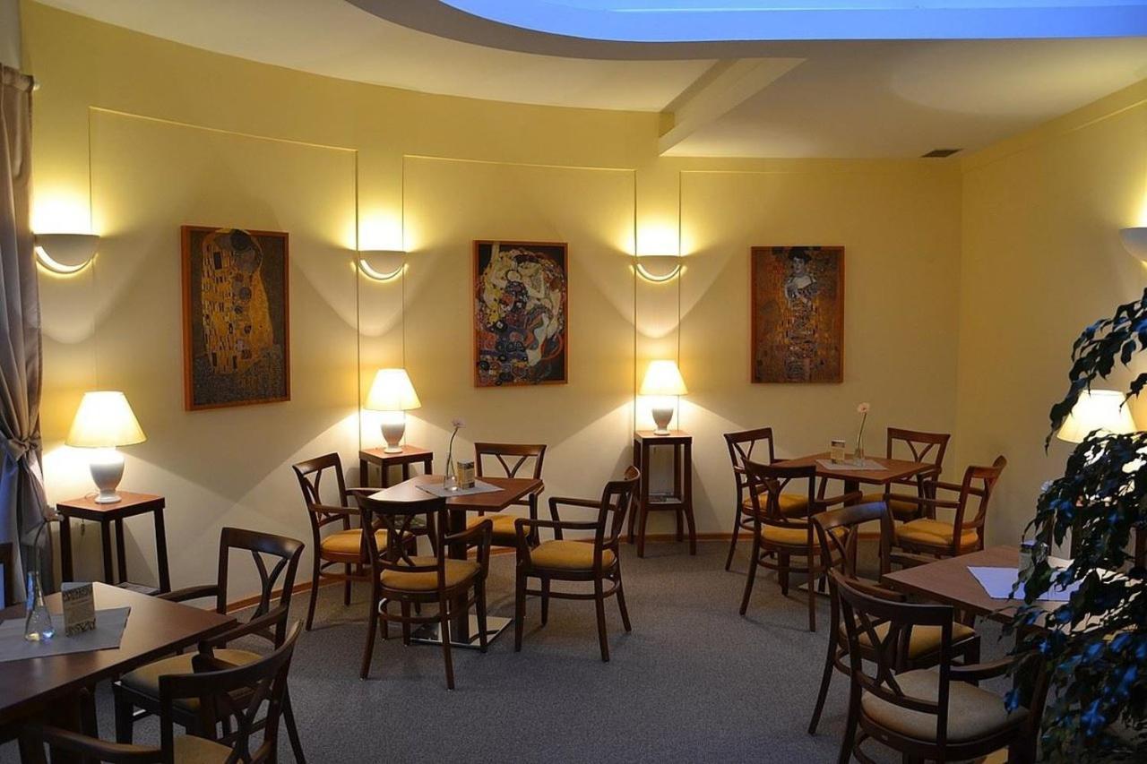 Hotel Havel Rychnov nad Kneznou Esterno foto